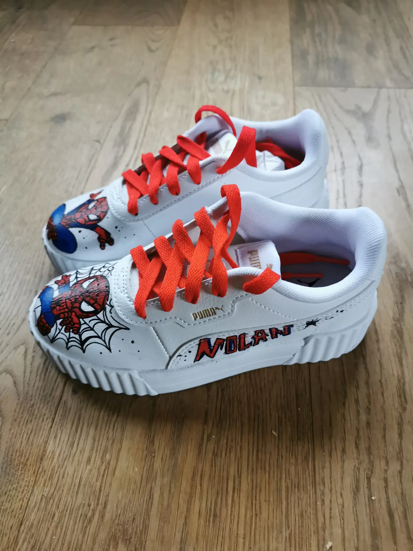 Spiderman custom enfants - super-héros en sneakers